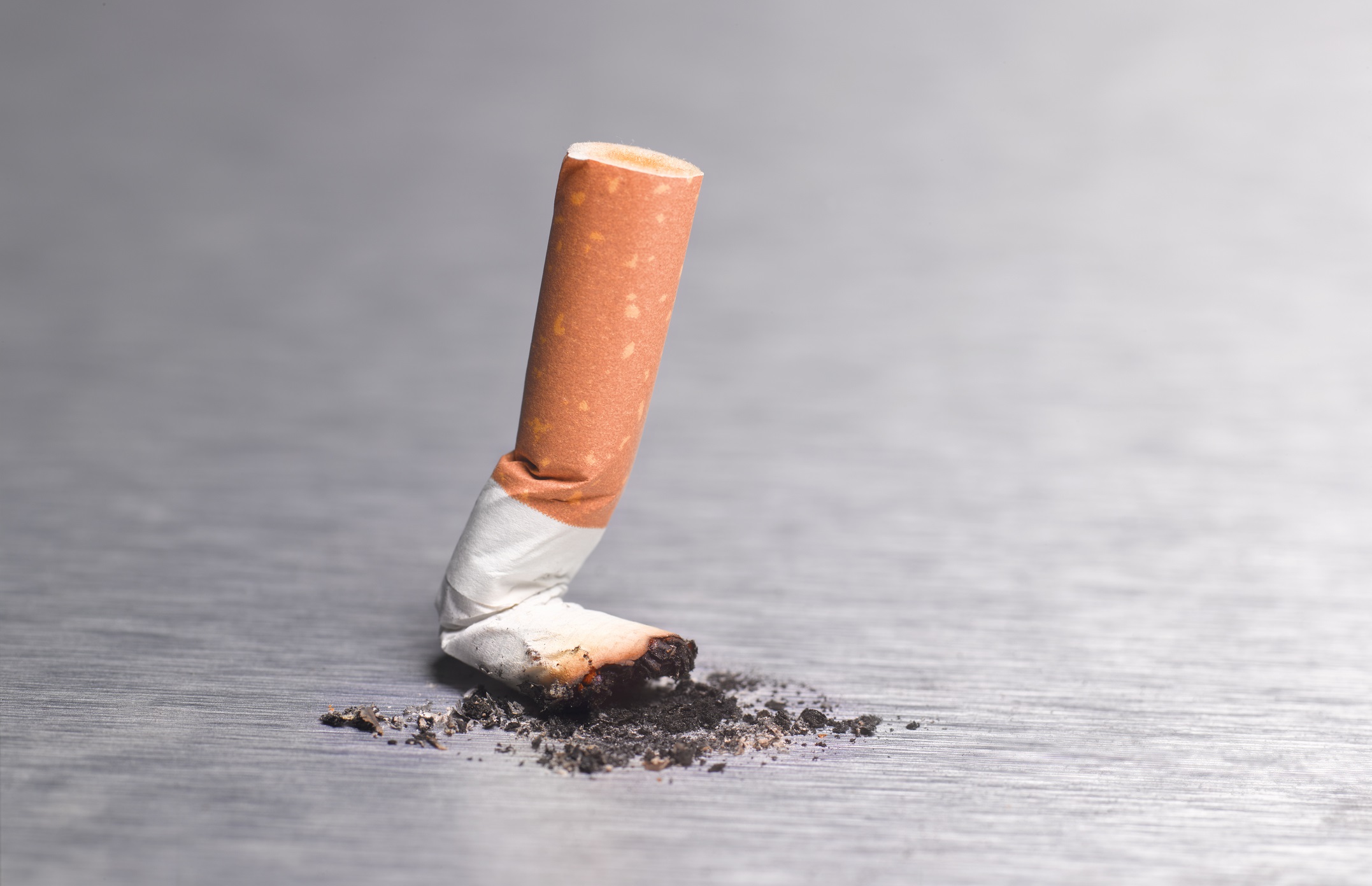 英国四分之一成年人戒烟的成本越来越重要