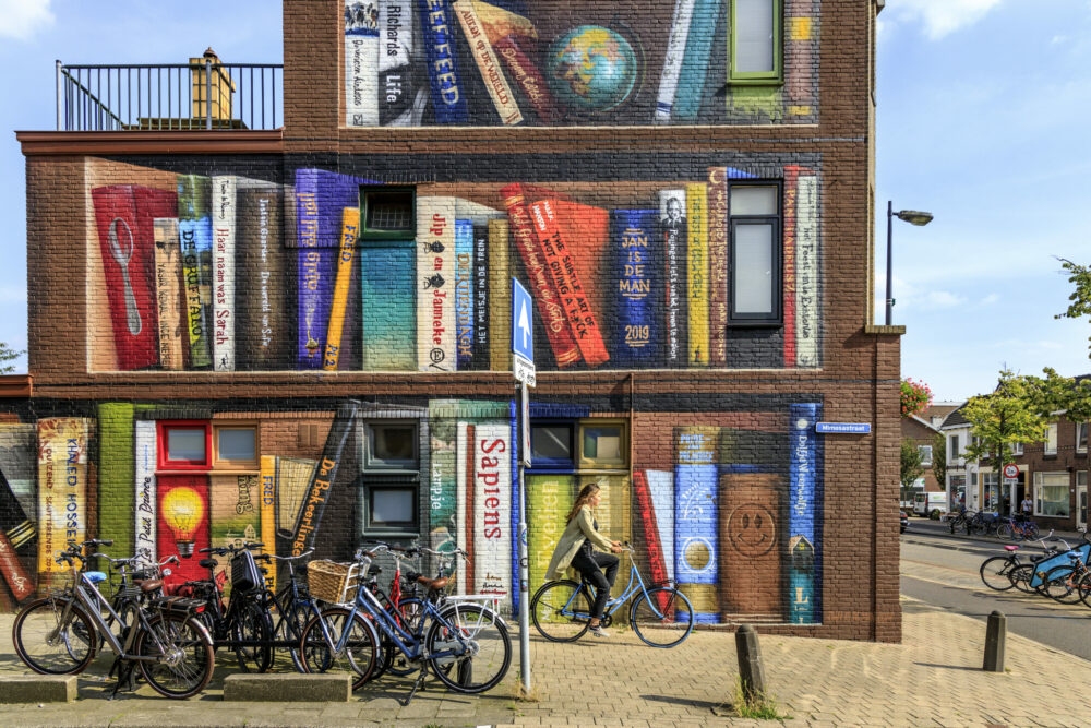Netherlands, Utrecht, wall painting by JanisDeMan, corner of Amsterdamsestraatweg and Mimosastraat,